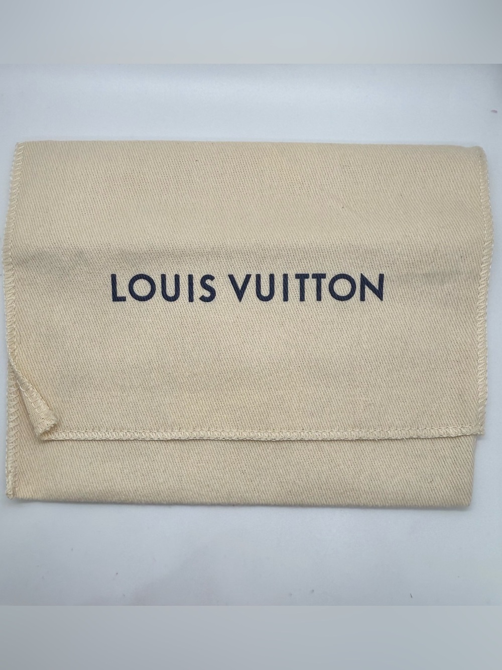 Louis Vuitton Coin Card Holder • Monogram Eclipse Canvas • Like New - Picture 9 of 9